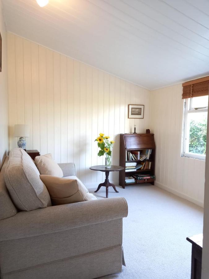 Adorable Hideaway With Log Fire And Incredible Views Robertsbridge